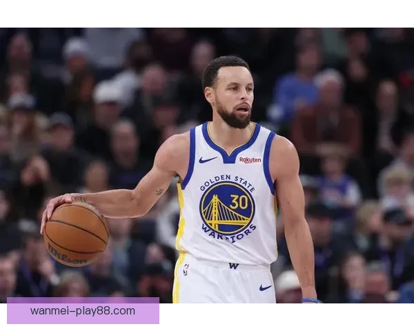 勇士官方：库里完成5对5对抗训练 本周末将接受重新评估